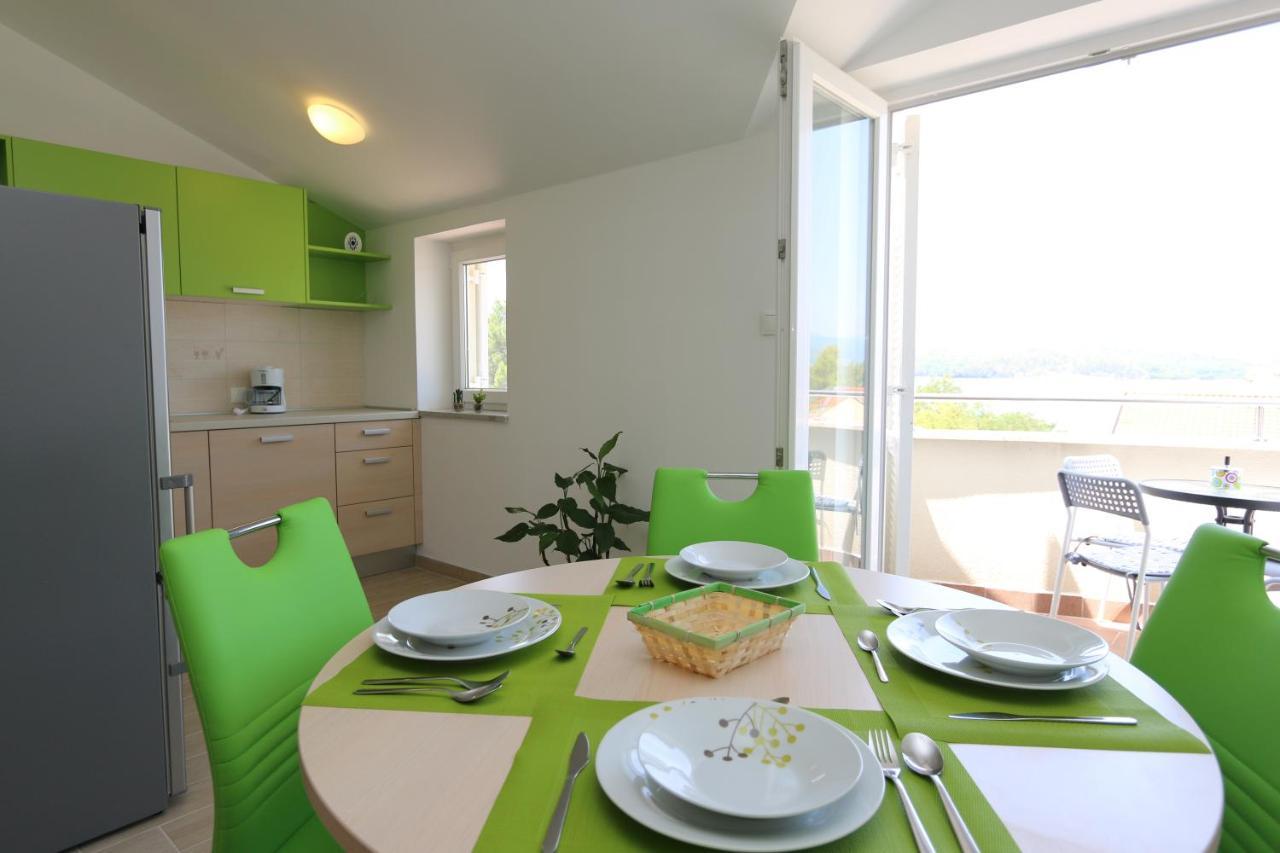 Apartments Sucic Iva I Tea Soline  Eksteriør billede